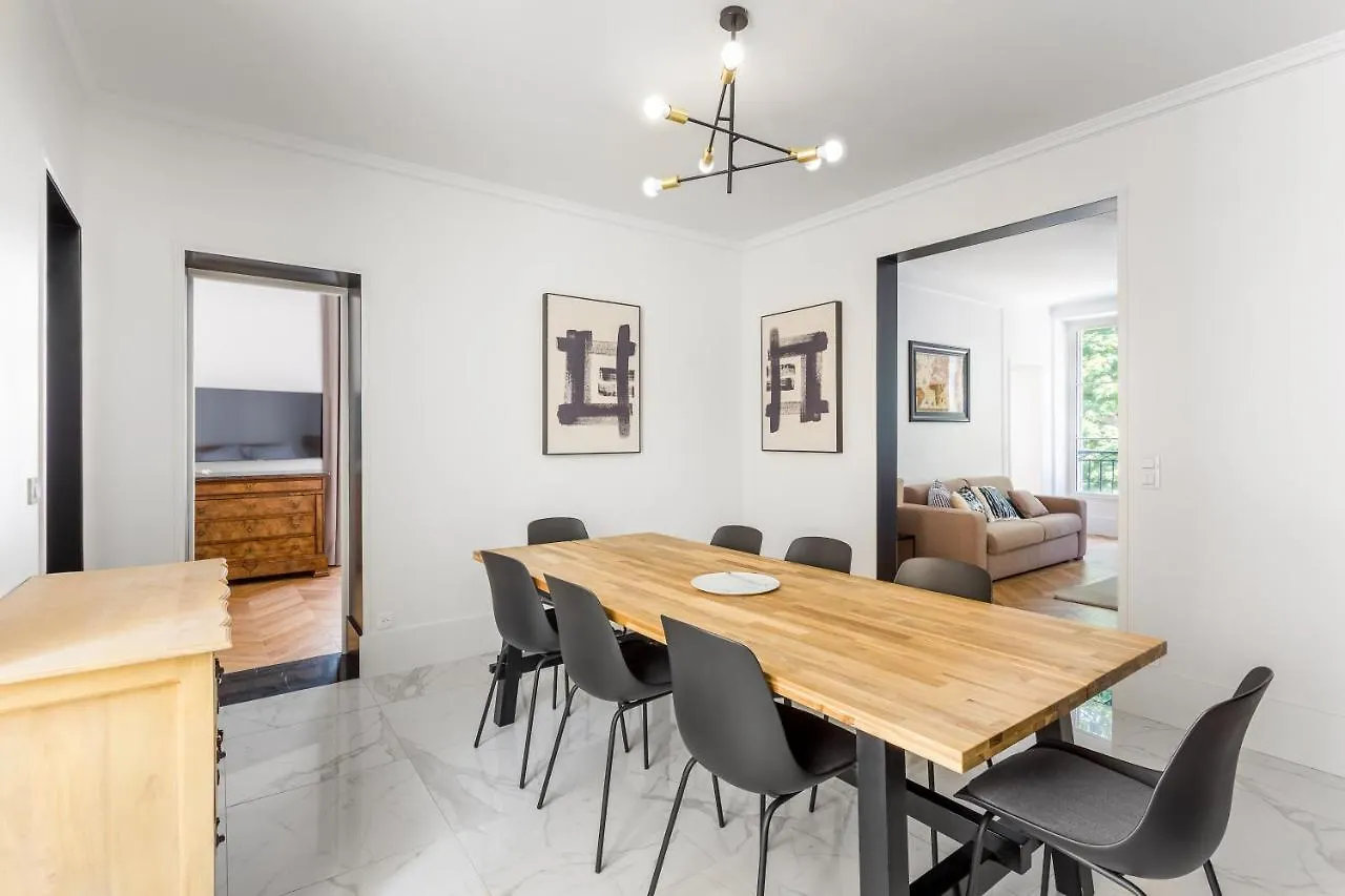 Apartman La Du Senateur